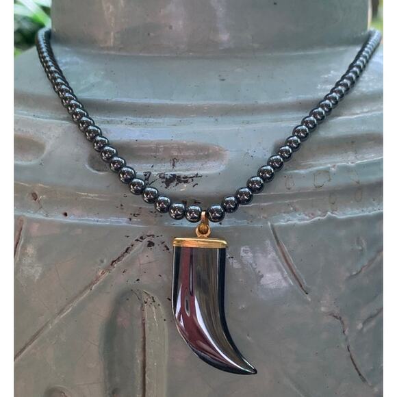 Hematite Bead Necklace with Claw Pendant - Picture 4 of 6
